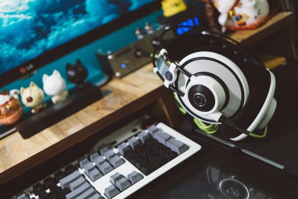 Game setup met headset
